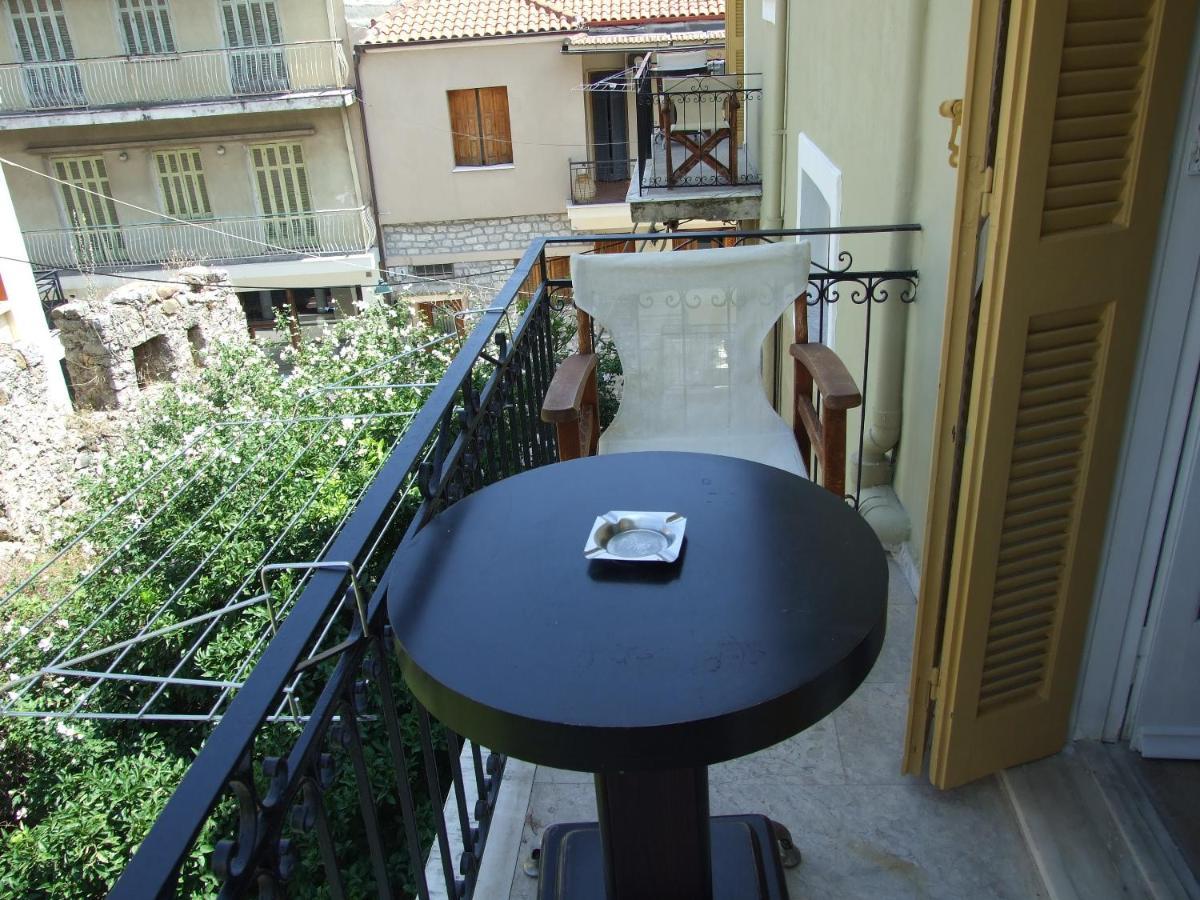 Nafpaktos Studio In Port Ιι Exterior foto