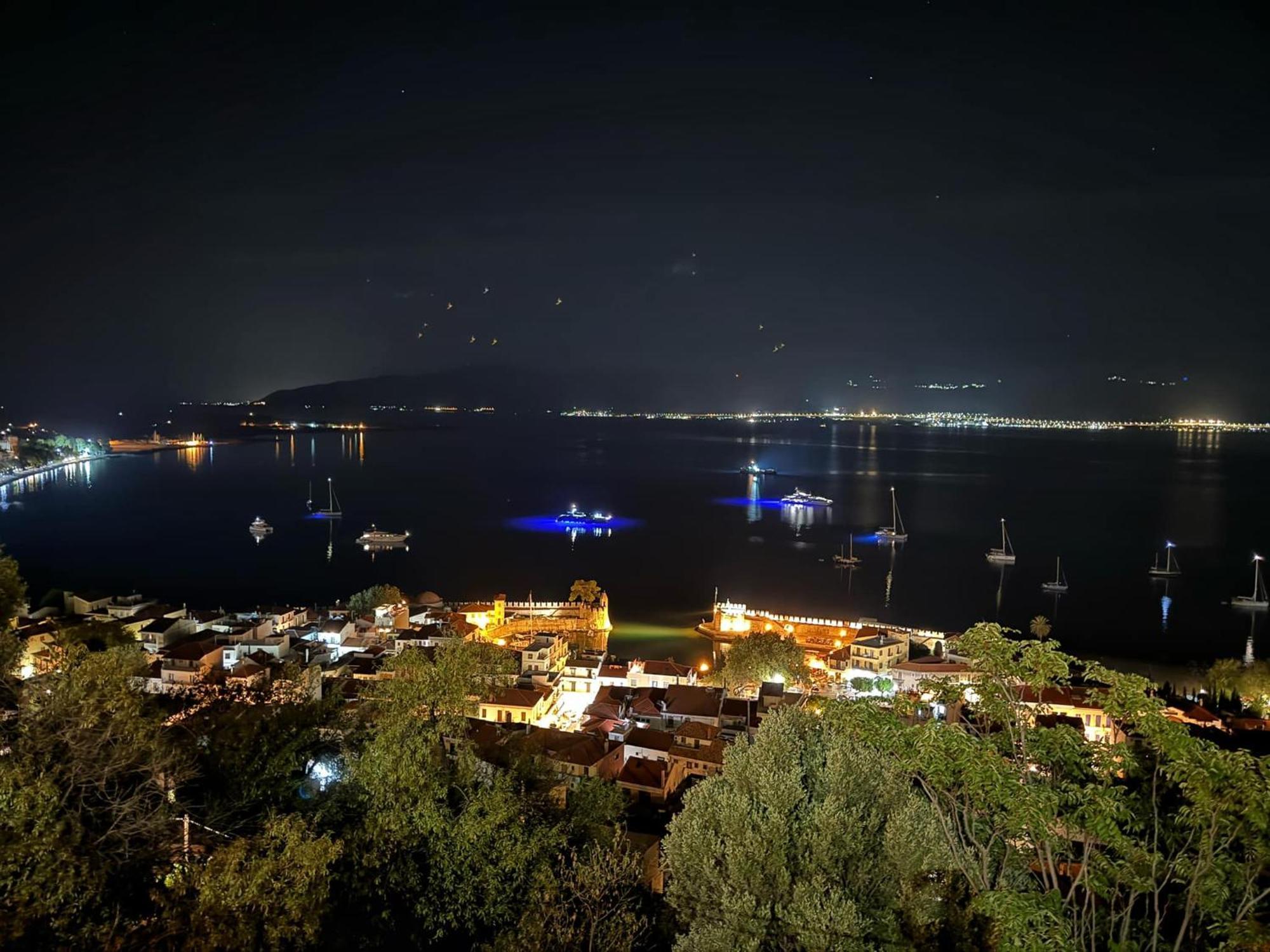 Nafpaktos Studio In Port Ιι Exterior foto